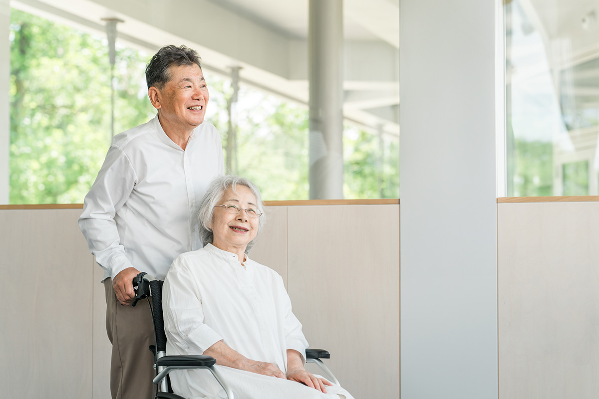 60歳・65歳からでも入れる？県民共済や都民共済の加入年齢と継続時の注意点を解説